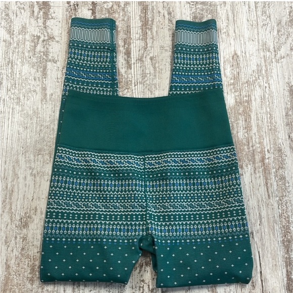 Fabletics Dark Jade High-Waisted Fair Isle
Leggings - Picture 8 of 8